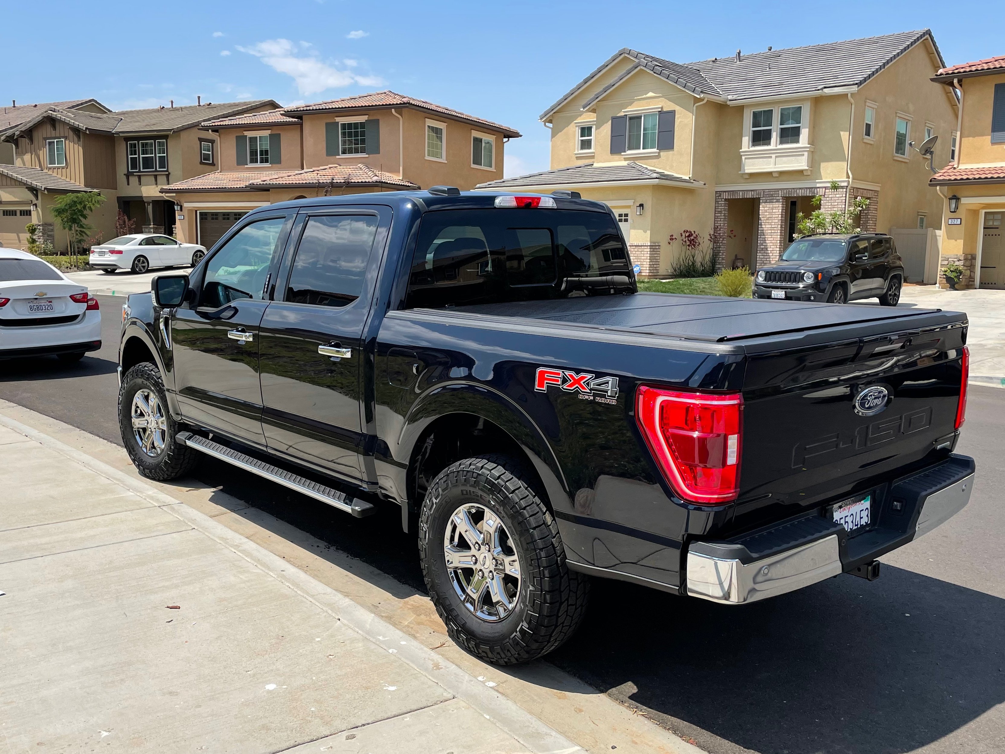 Rough Country Low Profile Hard Tri-Fold Tonneau Cover (15-23 F-150 w/ 5-1/2-Foot Bed)