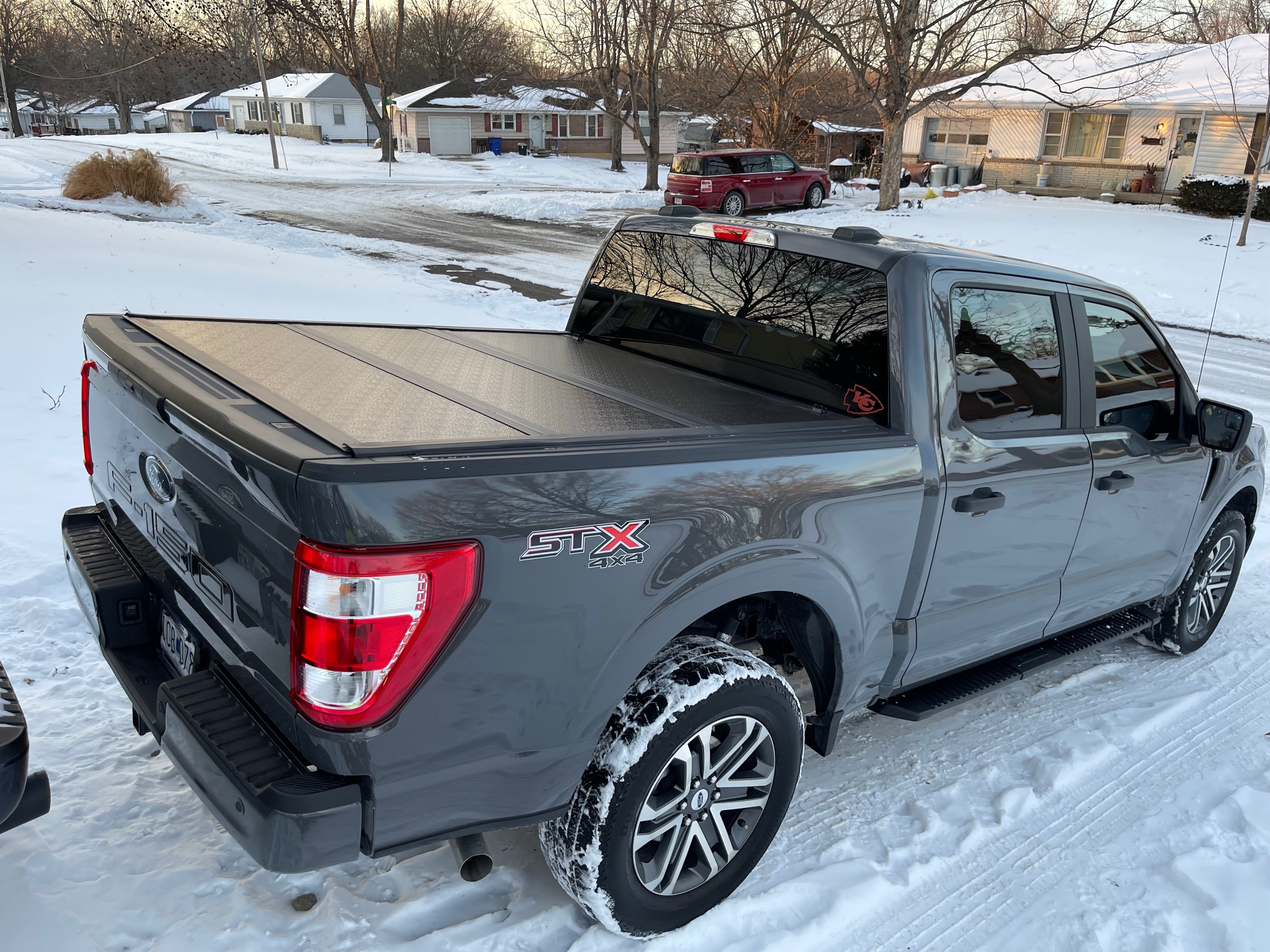 Rough Country Low Profile Hard Tri-Fold Tonneau Cover 15-23 F-150 Winter