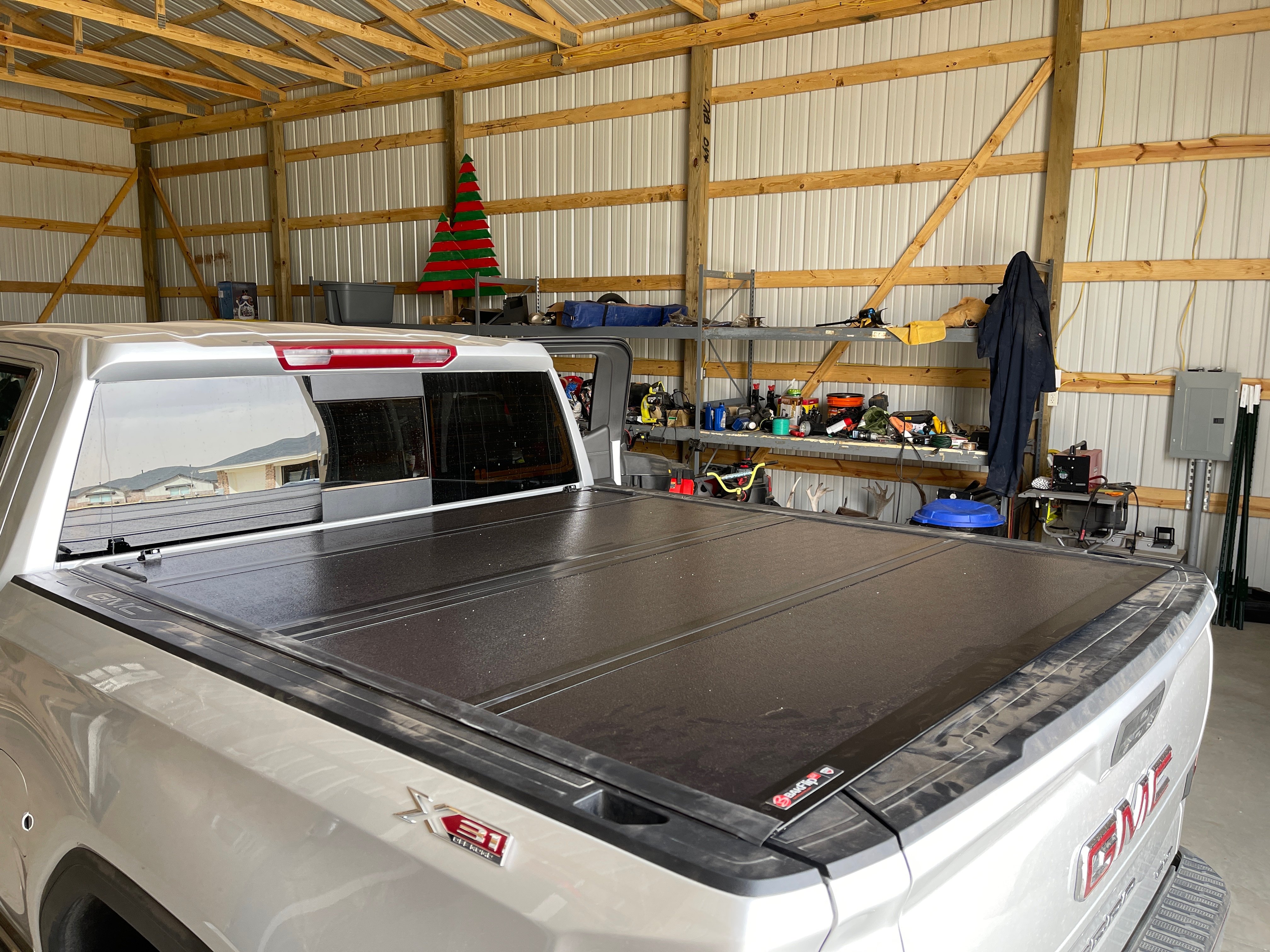 BAK Industries BAKFlip G2 Tri-Fold Tonneau Cover 19-24 Sierra 1500