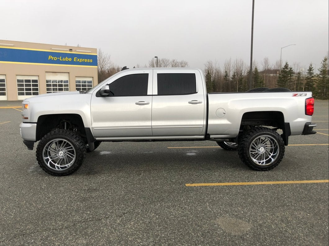 Lifted Off road Pickup Truck