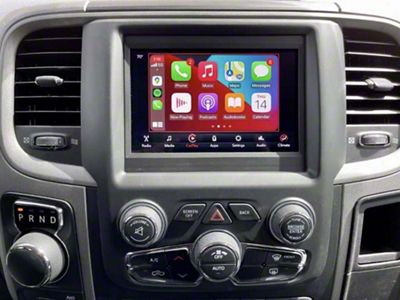 Infotainment UConnect 4 UAG 7-Inch Display with Apple CarPlay and Android Auto (2018 RAM 1500 w/ 8.4-Inch Display)