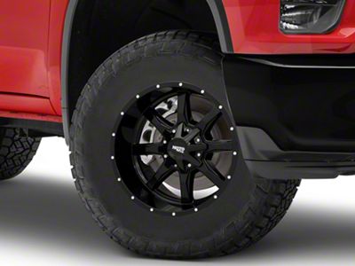 Moto Metal MO970 Gloss Black with Milled Lip 8-Lug Wheel; 18x10; -24mm Offset (20-24 Silverado 2500 HD)